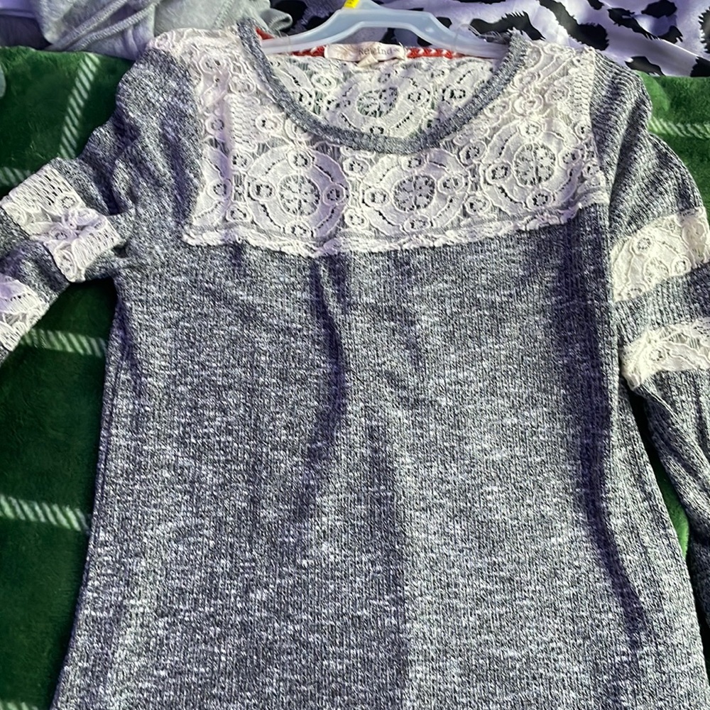 gray long sleeve, size extra small, brand: rewind